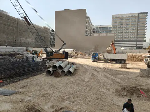 Auresta Tower, Jumeirah Village Circle construction progress — 8 October 2026, 4.44% complete, photo 2 of 3