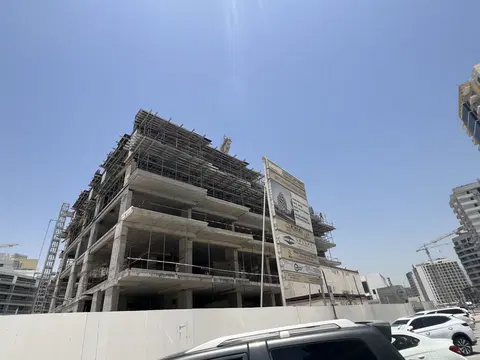 Ход строительства Solanki One, DubaiLand Residence Complex — 19 мая 2026, готовность 21,68%, снимок 4 из 5