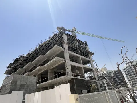 Ход строительства Solanki One, DubaiLand Residence Complex — 19 мая 2026, готовность 21,68%, снимок 2 из 5