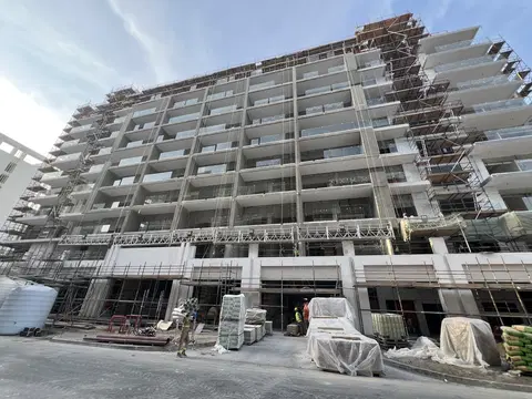 Ход строительства Azizi Riviera 64, Azizi Riviera — 28 января 2026, готовность 67,10%, снимок 2 из 7