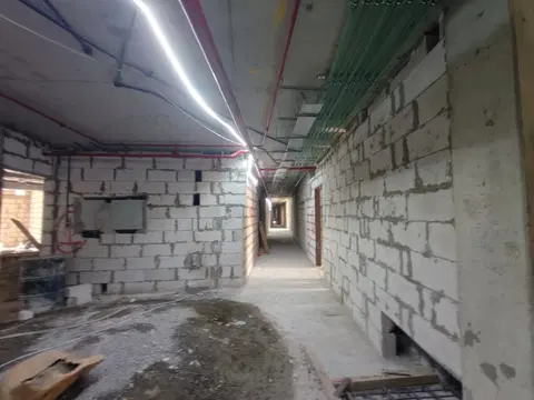 Ход строительства Xenia Residences, JVC District 13 — 23 апреля 2026, готовность 42,11%, снимок 1 из 10