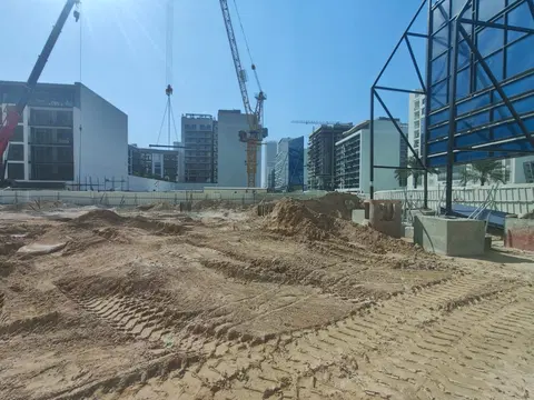 Ход строительства Stax, Jumeirah Village Circle — 24 июля 2026, готовность 4,49%, снимок 2 из 3