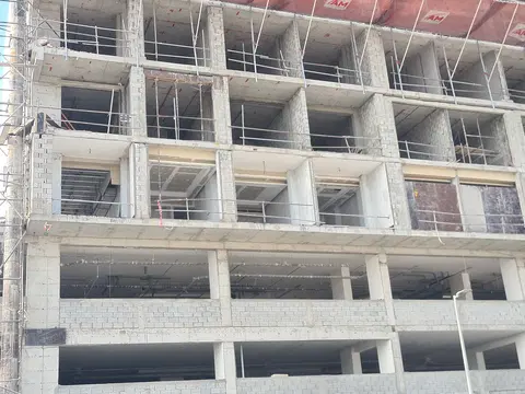 Ход строительства Queen'S Garden, Nad Al Sheba 1 — 23 апреля 2026, готовность 42,22%, снимок 4 из 6