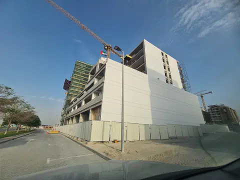Ход строительства Queen'S Garden, Nad Al Sheba 1 — 23 апреля 2026, готовность 42,22%, снимок 3 из 6