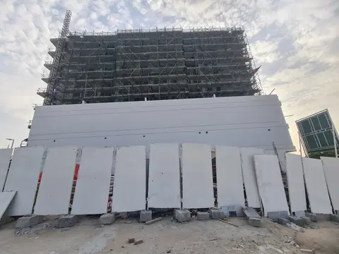 Ход строительства Queen'S Garden, Nad Al Sheba 1 — 23 апреля 2026, готовность 42,22%, снимок 2 из 6