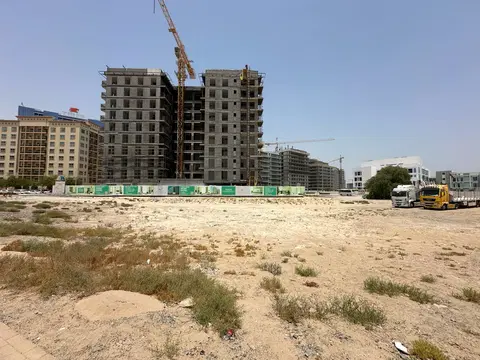 Ход строительства Bond Living, DubaiLand Residence Complex — 10 сентября 2025, готовность 0,00%, снимок 2 из 2