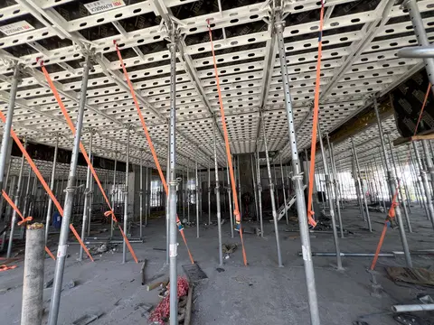 Azra Residence, DubaiLand Residence Complex construction progress — 11 June 2026, 20.02% complete, photo 2 of 12