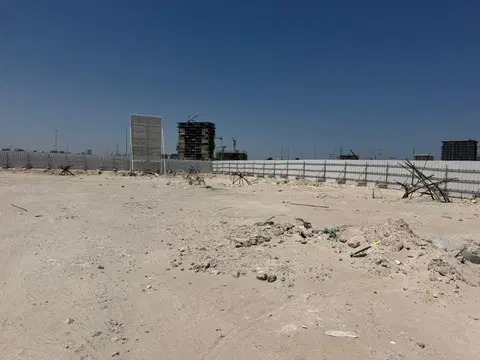 42 East Residences, Dubai Islands construction progress — 16 June 2026, 2.54% complete, photo 2 of 4