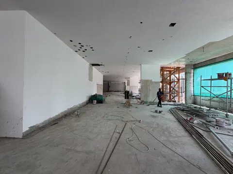 Ход строительства Purvanchal Triana Residences, Jumeirah Garden City — 3 августа 2026, готовность 26,44%, снимок 25 из 27