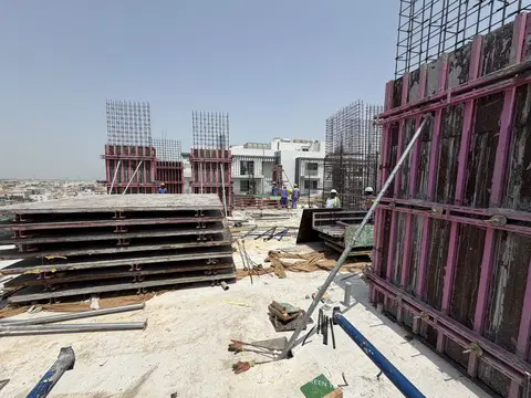 Ход строительства Purvanchal Triana Residences, Jumeirah Garden City — 3 августа 2026, готовность 26,44%, снимок 13 из 27