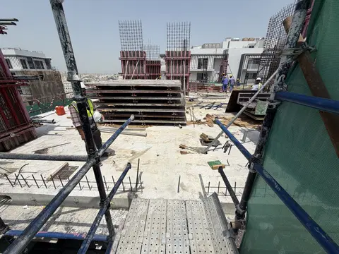 Ход строительства Purvanchal Triana Residences, Jumeirah Garden City — 3 августа 2026, готовность 26,44%, снимок 10 из 27