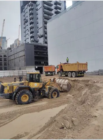 Silviana Park Living, JVT District 2 construction progress — 27 April 2026, 0.38% complete, photo 1 of 3