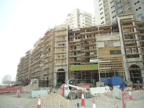 Suburbia, Downtown Jebel Ali construction progress — 28 August 2012, 89.26% complete, photo 12 of 13