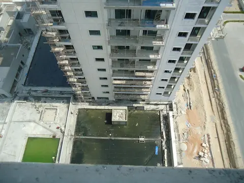 Suburbia, Downtown Jebel Ali construction progress — 28 August 2012, 89.26% complete, photo 6 of 13