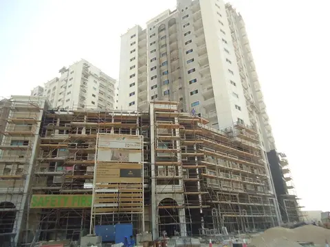 Suburbia, Downtown Jebel Ali construction progress — 28 August 2012, 89.26% complete, photo 7 of 13