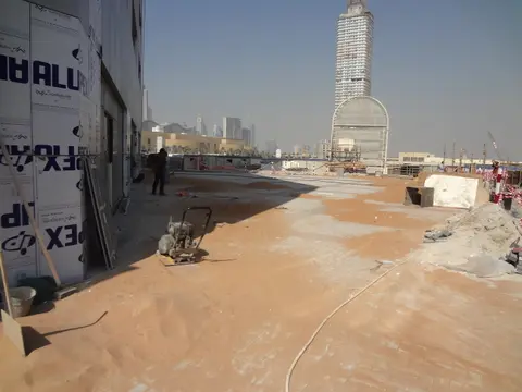 Al Noujoum Tower, Downtown Dubai construction progress — 19 November 2012, 94.30% complete, photo 2 of 7