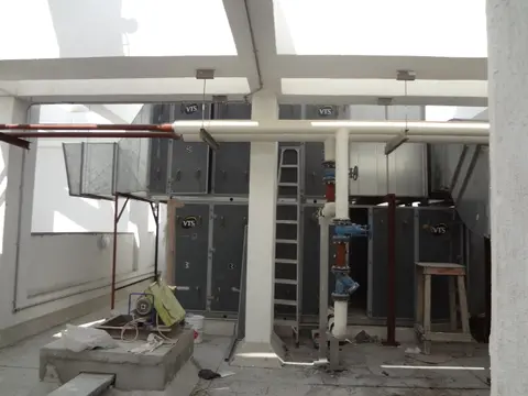 Al Noujoum Tower, Downtown Dubai construction progress — 19 November 2012, 94.30% complete, photo 1 of 7