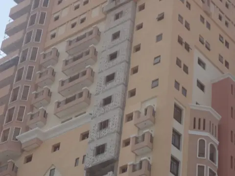 Ход строительства Silicon Gates 1, Dubai Silicon Oasis — 21 апреля 2013, готовность 90,75%, снимок 9 из 13